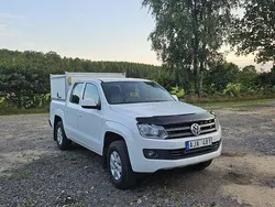 Vit Begagnad 2014 VW Amarok Trendline Pickup | 100 000 kr