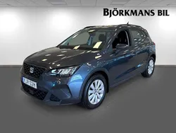 Grå Begagnad 2024 Seat Arona SUV | 214 900 kr (Marknadspris)