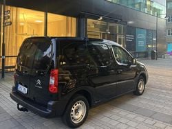 Svart Begagnad 2018 Citroën Berlingo Minibuss | 93 000 kr (Bra pris)