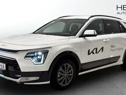 Vit Begagnad 2024 Kia Niro Advance SUV | 389 900 kr