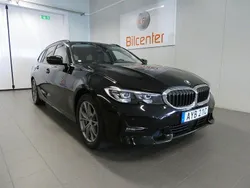 Svart Begagnad 2020 BMW 330e Sport Line Kombi | 279 900 kr (Superpris)