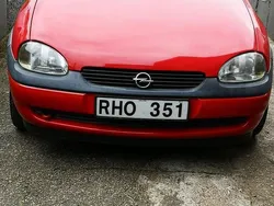 Röd Begagnad 2000 Opel Corsa Halvkombi | 19 999 kr