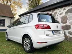 Vit Begagnad 2015 VW Golf VII Halvkombi | 137 500 kr (Marknadspris)