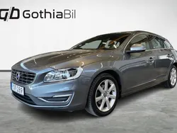 Grå Begagnad 2017 Volvo V60 Momentum Kombi | 179 900 kr (Bra pris)