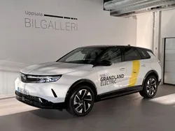 Vit (white jade) Begagnad 2024 Opel Grandland Electric SUV | 549 500 kr