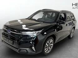 Svart (black) Ny 2025 Subaru Forester SUV | 439 900 kr (Marknadspris)