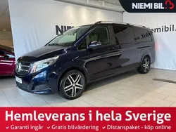 Mörkblå (blå) Begagnad 2017 Mercedes V250 Minibuss | 439 900 kr (Marknadspris)