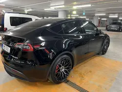 Svart Begagnad 2022 Tesla Model Y Performance SUV | 414 000 kr (Superpris)