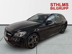 Svart Begagnad 2021 Mercedes C300e AMG line Kombi | 290 000 kr (Marknadspris)