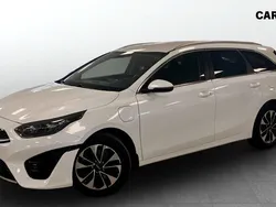 Vit (white) Begagnad 2023 Kia Ceed Sportswagon Advance Kombi | 239 900 kr (Bra pris)