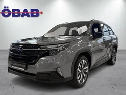 Grå (river rock pearl ) Ny 2025 Subaru Forester SUV | 463 400 kr (Marknadspris)