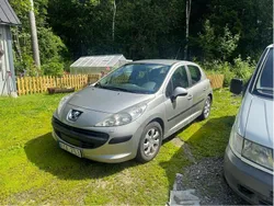Grå Begagnad 2006 Peugeot 207 Halvkombi | 26 000 kr (Marknadspris)