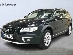 Svart Begagnad 2016 Volvo XC70 SUV | 199 900 kr