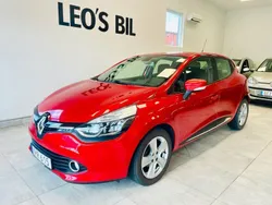 Röd Begagnad 2016 Renault Clio IV Halvkombi | 90 900 kr (Marknadspris)