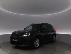 Svart Begagnad 2024 Mini Countryman SUV | 439 900 kr
