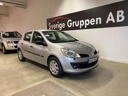 Ljusgrå (grå) Begagnad 2008 Renault Clio R.S. Halvkombi | 34 900 kr (Marknadspris)