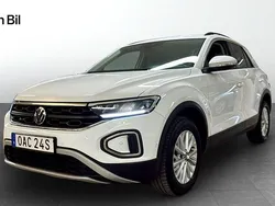 Vit Begagnad 2022 VW T-Roc Life SUV | 214 900 kr (Marknadspris)
