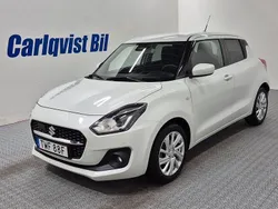 Vit (vit metallic) Begagnad 2023 Suzuki Swift Halvkombi | 174 000 kr (Bra pris)
