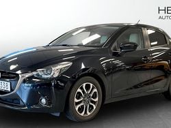 Svart (black) Begagnad 2016 Mazda 2 Optimum Halvkombi | 89 900 kr (Marknadspris)