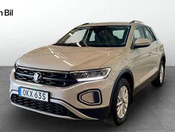 Grå Begagnad 2022 VW T-Roc Life SUV | 229 900 kr (Marknadspris)