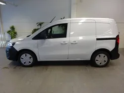 Vit Begagnad 2023 Nissan Townstar N-Connecta Minibuss | 339 000 kr (Lite dyr)