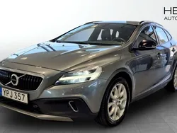 Grå (grey) Begagnad 2018 Volvo V40 CC Kombi | 219 900 kr (Dyr)