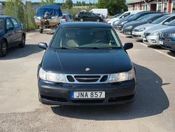 Mörkblå (blå) Begagnad 2000 Saab 9-5 Sedan | 11 900 kr (Marknadspris)