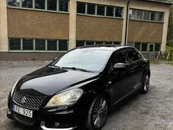 Svart Begagnad 2011 Suzuki Kizashi Sedan | 77 000 kr