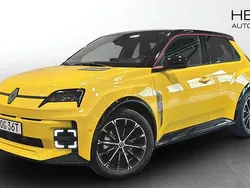 Gul (yellow) Ny 2025 Renault R5 Iconic Halvkombi | 384 900 kr