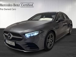 Grå Begagnad 2022 Mercedes A180 AMG Sedan | 309 900 kr (Marknadspris)