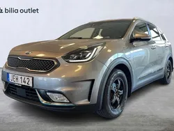 Grå Begagnad 2018 Kia Niro 2 SUV | 139 900 kr (Marknadspris)