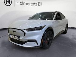Vit Begagnad 2023 Ford Mustang Mach-E SUV | 539 900 kr