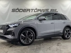 Grå Begagnad 2023 Audi Q4 e-tron Comfort SUV | 369 900 kr (Bra pris)
