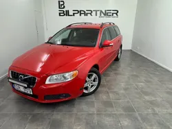 Röd Begagnad 2009 Volvo V70 Momentum Kombi | 64 999 kr (Dyr)