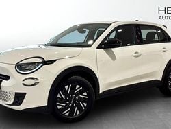 Vit (white) Ny 2025 Fiat 600 Red SUV | 365 800 kr