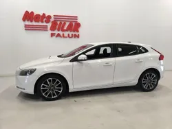 Vit Begagnad 2015 Volvo V40 Kinetic Kombi | 149 900 kr (Lite dyr)