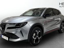 Grå (grey) Begagnad 2024 Alfa Romeo Junior Edizione Speciale SUV | 349 900 kr