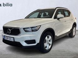 Vit Begagnad 2021 Volvo XC40 Momentum SUV | 269 900 kr (Marknadspris)