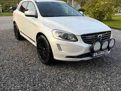 Vit Begagnad 2015 Volvo XC60 Summum SUV | 150 000 kr (Marknadspris)