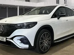 Vit (manufaktur opalvit bright) Begagnad 2024 Mercedes EQE350 AMG SUV | 779 000 kr (Bra pris)