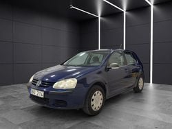 Mörkblå Begagnad 2006 VW Golf V Trendline Halvkombi | 34 900 kr (Marknadspris)