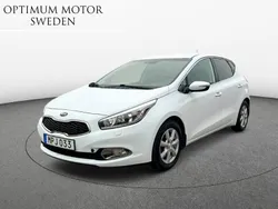 Vit Begagnad 2014 Kia Ceed Comfort Halvkombi | 109 900 kr (Lite dyr)