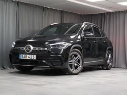 Svart Begagnad 2022 Mercedes GLA200 AMG line SUV | 359 000 kr (Marknadspris)
