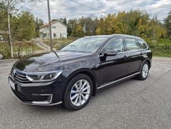 Svart Begagnad 2017 VW Passat GTE Kombi | 149 000 kr (Bra pris)