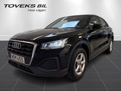 Brilliantsvart Begagnad 2024 Audi Q2 Proline SUV | 299 900 kr (Marknadspris)