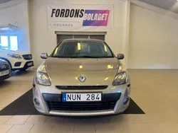 Ljusbrun Begagnad 2012 Renault Clio R.S. Halvkombi | 57 900 kr (Marknadspris)