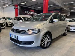 Ljus brun metallic Begagnad 2012 VW Golf Plus Cross Minibuss | 59 900 kr (Marknadspris)