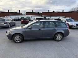 Grå Begagnad 2006 Volvo V50 Kombi | 20 000 kr (Bra pris)