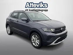 Grå Ny 2024 VW T-Cross Life SUV | 332 600 kr (Lite dyr)