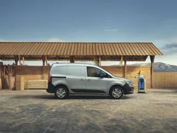 Begagnad 2023 Renault Kangoo Minibuss | 379 900 kr